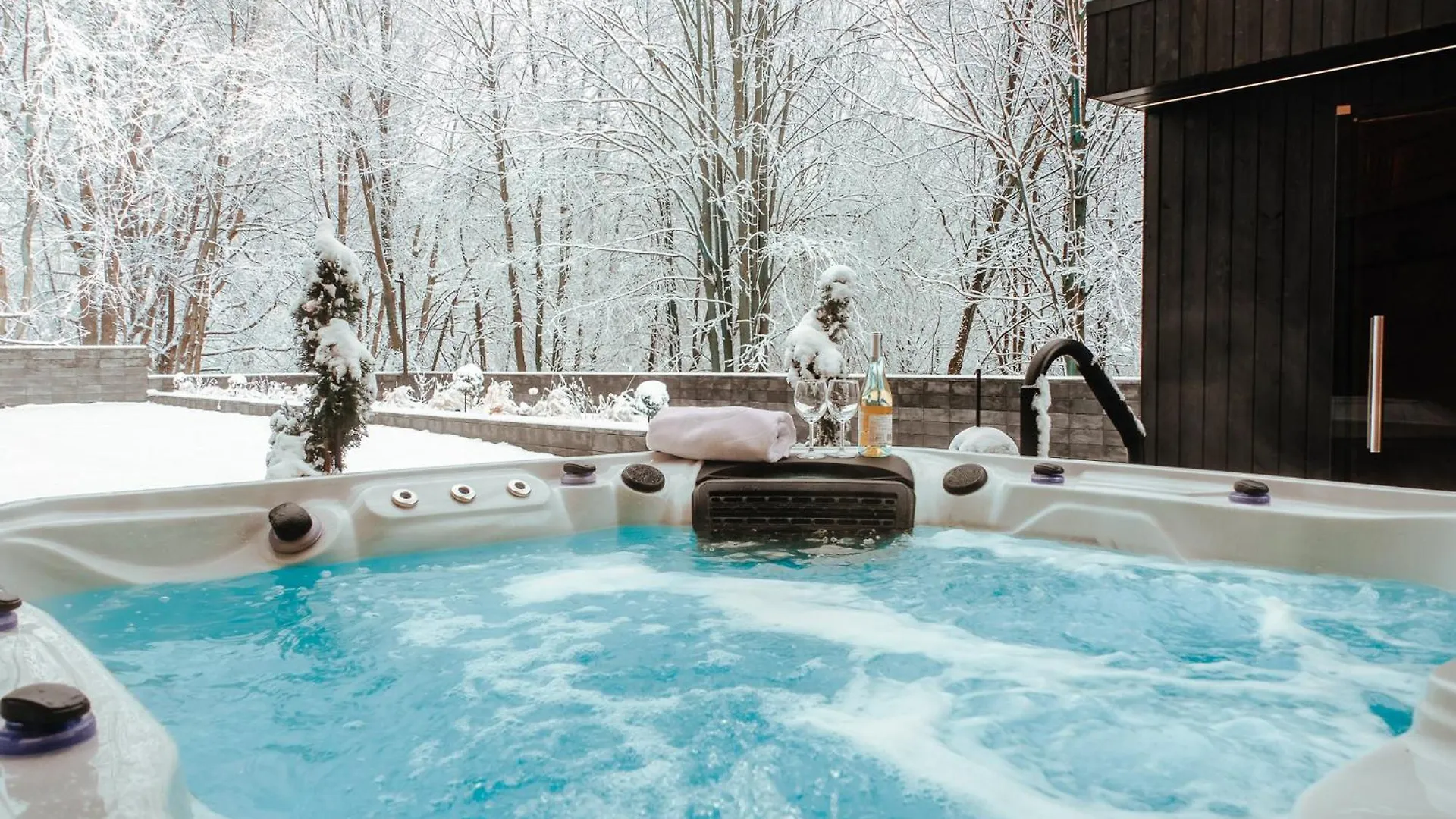 Rezydencja Harmony Land Vip Z Sauna I Jacuzzi By Royal Aparts location